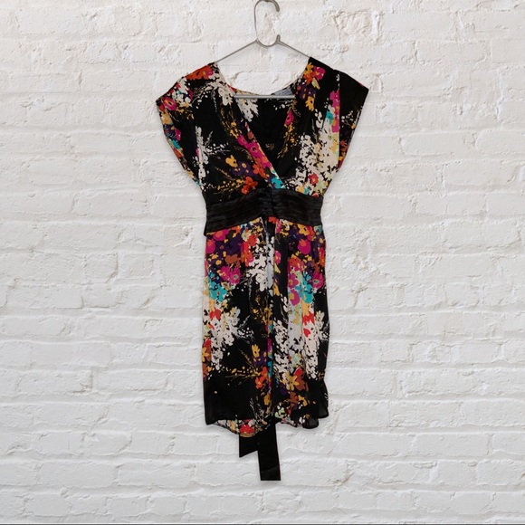 Dorothy Perkins Dresses & Skirts - Stunning🤩 Dorothy Perkins Mini Dress